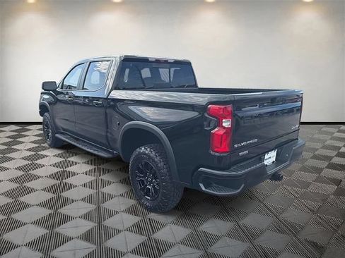 Used 2023 Chevrolet Silverado 1500 ZR2 w/ Technology Package AWD/4WD image 7