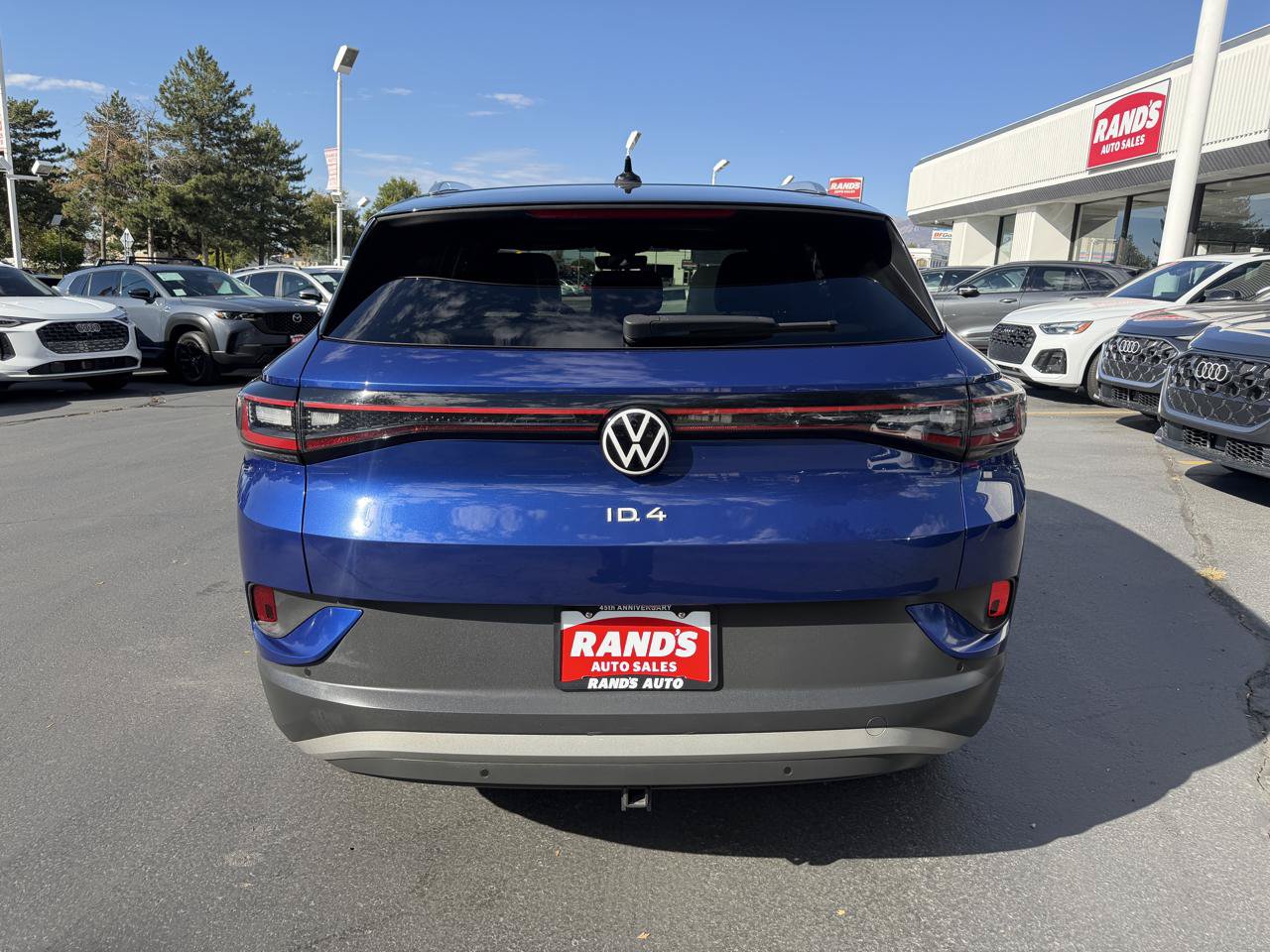 Used 2022 Volkswagen ID.4 Pro S w/ Gradient Package AWD/4WD image 9