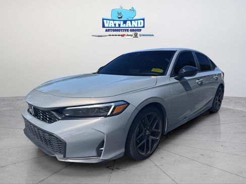 Used 2025 Honda Civic Sport image 1