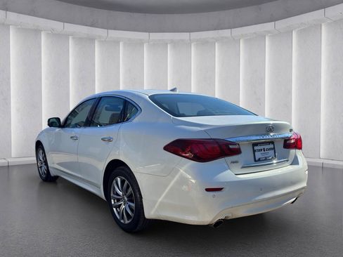 Used 2015 INFINITI Q70 3.7 image 3