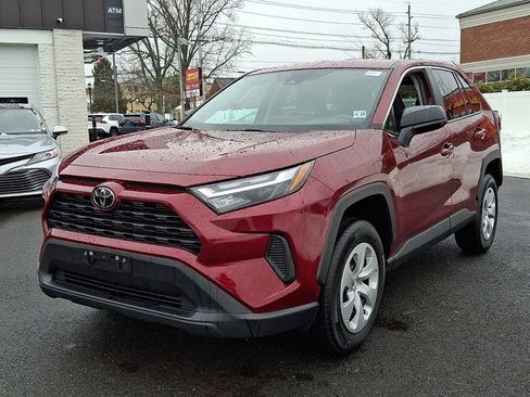 Used 2024 Toyota RAV4 LE image 3