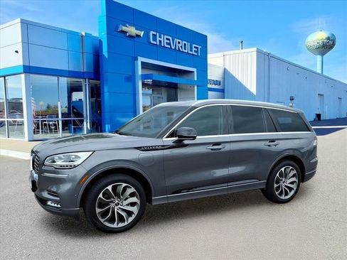 Used 2022 Lincoln Aviator Grand Touring w/ Equipment Group 301A image 8