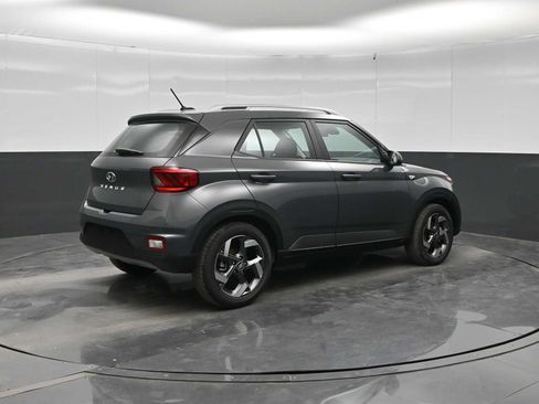 New 2026 Hyundai Venue SEL FWD image 7