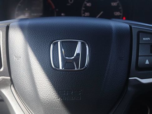 Used 2025 Honda Ridgeline RTL image 9
