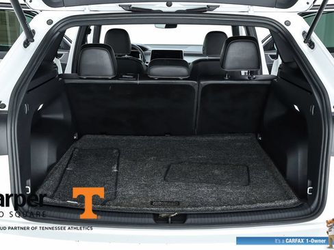Used 2024 Volkswagen Atlas Cross Sport SE FWD image 28