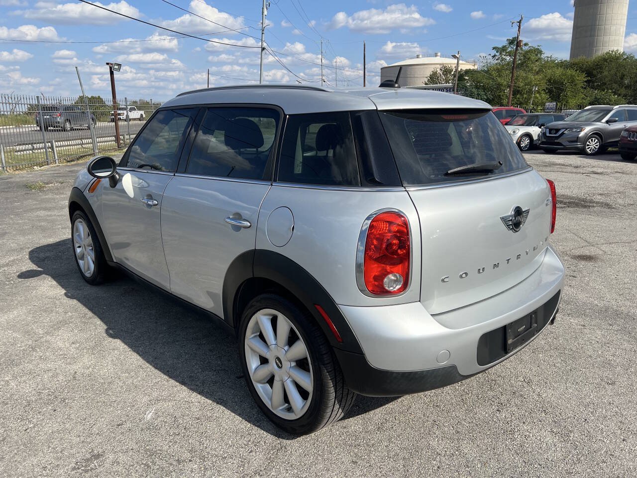 Used 2016 MINI Cooper Countryman FWD image 11