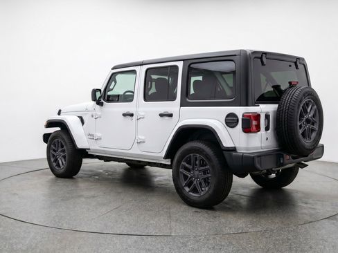 Used 2025 Jeep Wrangler Unlimited Sport AWD/4WD image 6