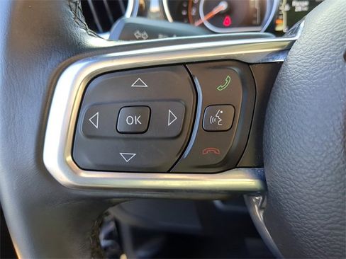 Used 2020 Jeep Wrangler Unlimited Sahara image 31