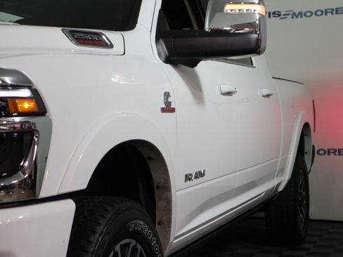 Used 2025 RAM 2500 Limited AWD/4WD image 11