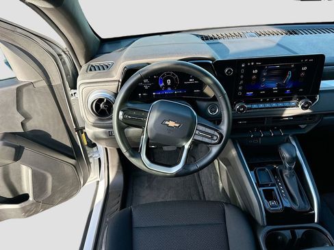 Used 2024 Chevrolet Colorado LT w/ LT Convenience Package image 23