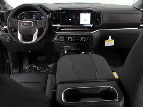 New 2026 GMC Sierra 1500 SLT image 10