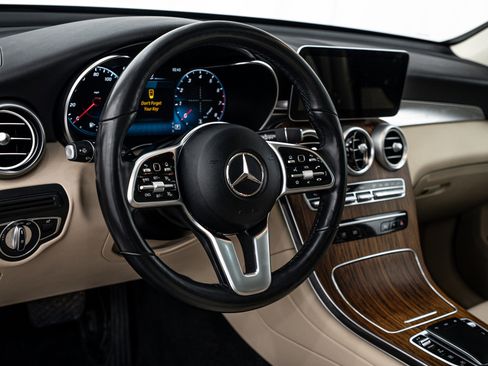 Used 2022 Mercedes-Benz GLC 300 4MATIC image 12