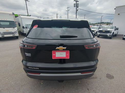Used 2026 Chevrolet Equinox LT w/ Convenience Package II image 7