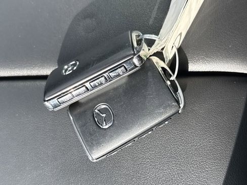 Used 2024 MAZDA CX-90 Plug-In Hybrid w/ Premium Plus image 29