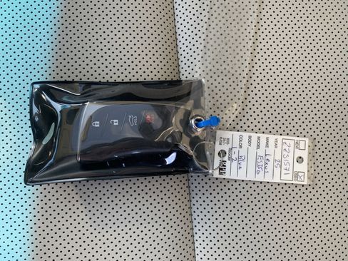 Certified 2025 Lexus ES 350 w/ Premium Package image 37