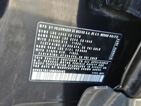 Certified 2024 Volkswagen Taos SE image 22