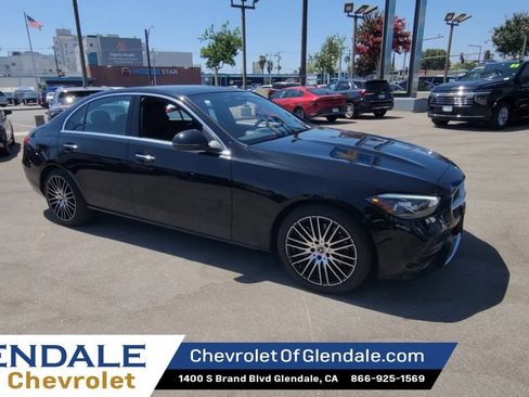 Used 2025 Mercedes-Benz C 300 Sedan image 2