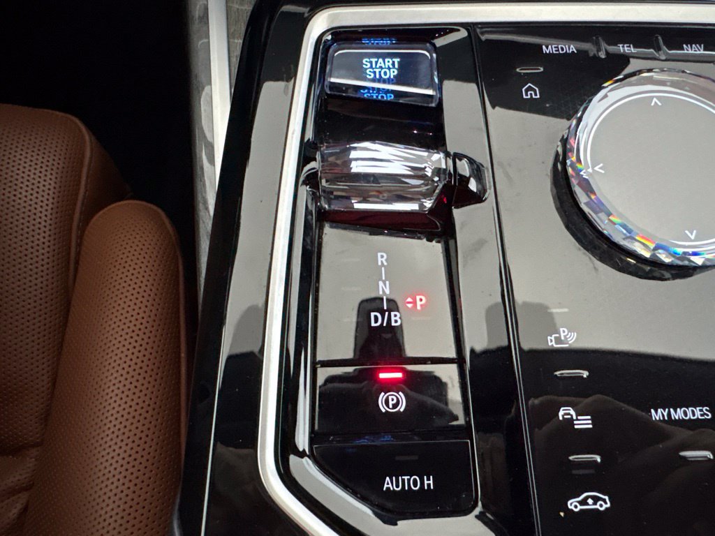 Certified 2024 BMW i7 eDrive50 RWD image 15