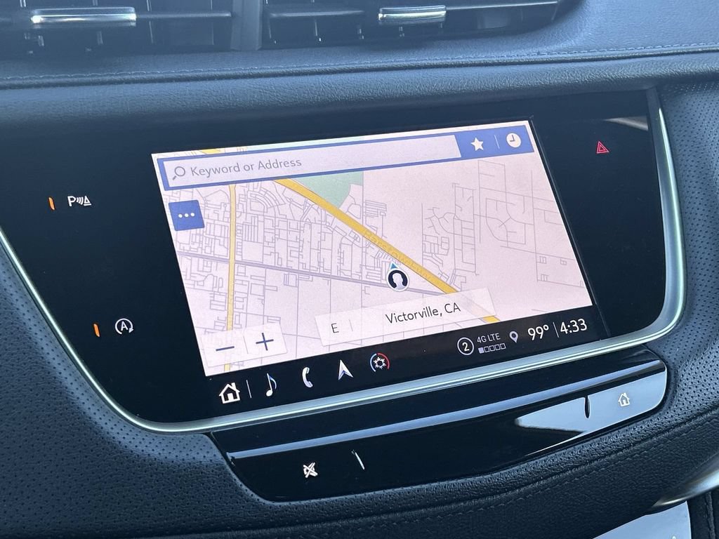 Certified 2025 Cadillac XT5 Premium Luxury AWD/4WD image 11