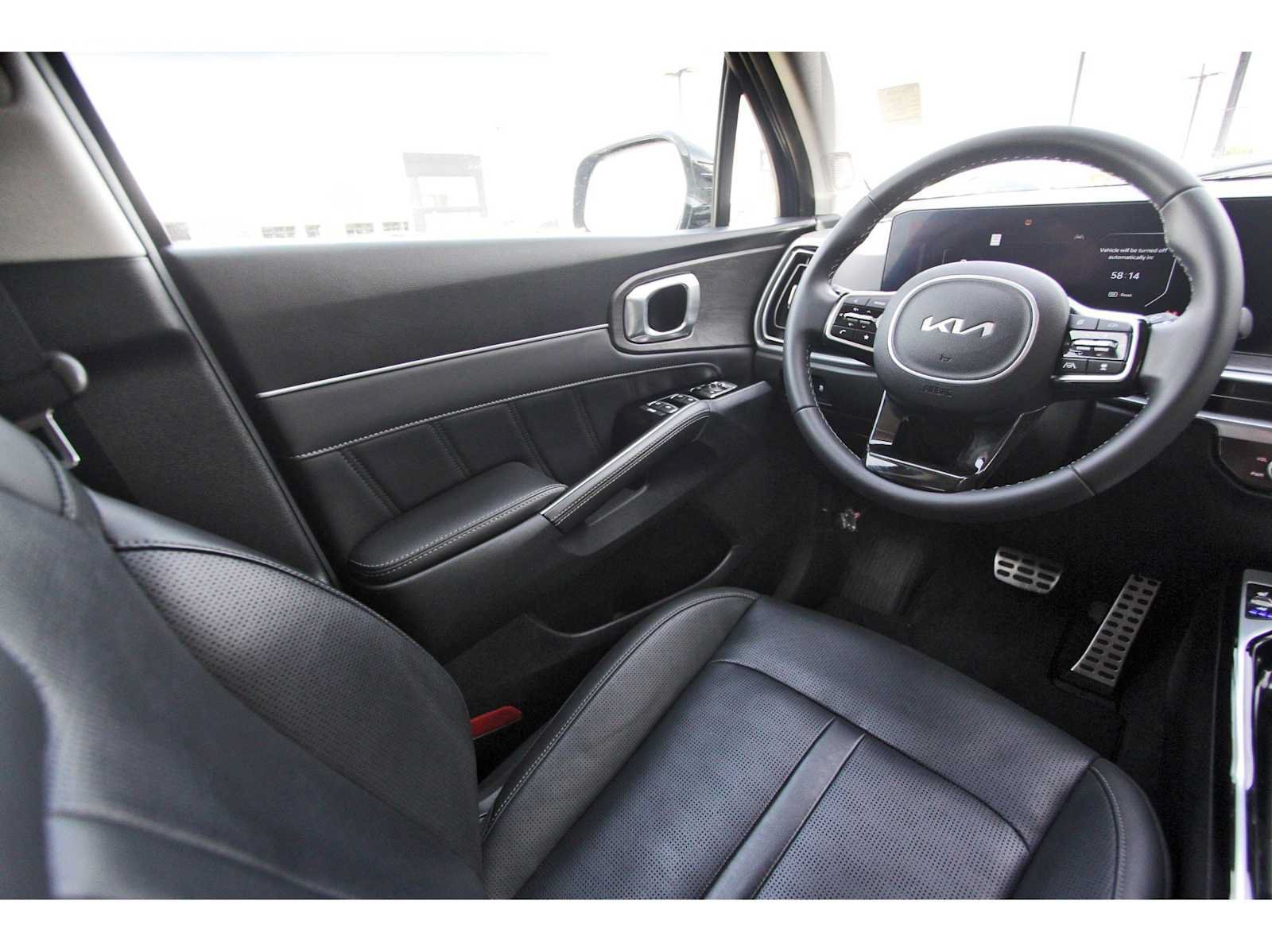 Used 2024 Kia Sorento SX AWD/4WD image 6