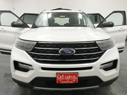 Used 2022 Ford Explorer XLT w/ Equipment Group 202A AWD/4WD image 37