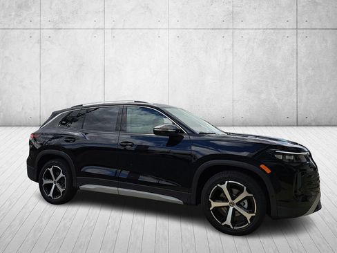 New 2026 Volkswagen Tiguan SE image 3