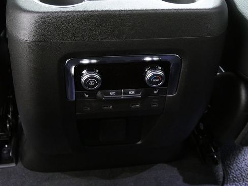 New 2026 GMC Yukon XL Denali w/ Denali Reserve Package image 16