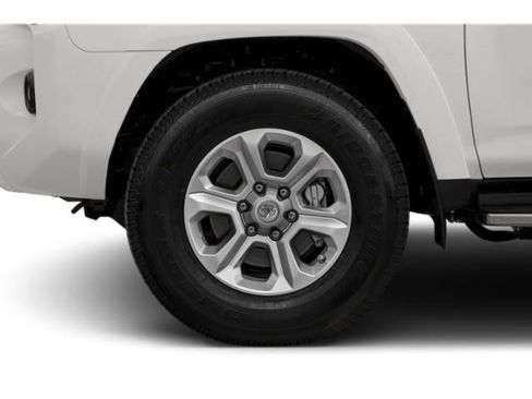 Used 2019 Toyota 4Runner TRD Off-Road Premium w/ Convenience Package AWD/4WD image 11