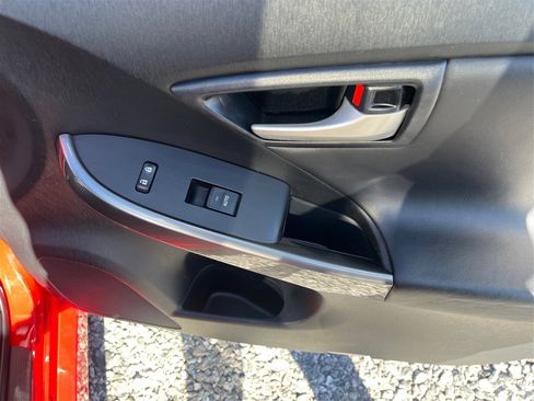 Used 2015 Toyota Prius Persona Series image 20