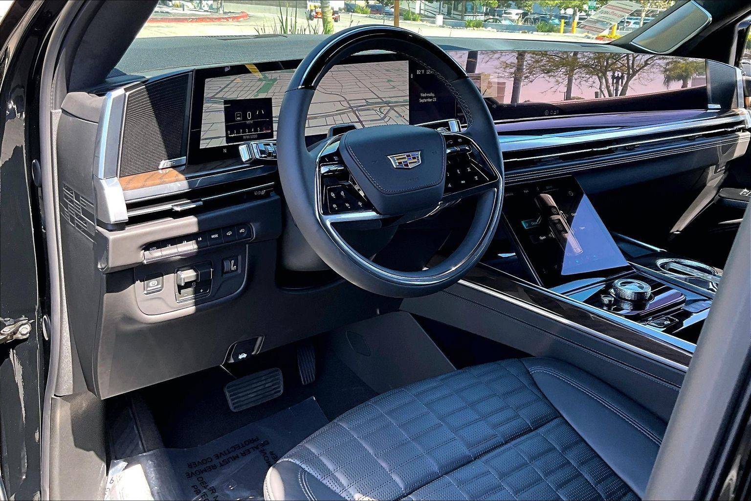 New 2026 Cadillac Escalade Platinum Sport AWD/4WD image 8
