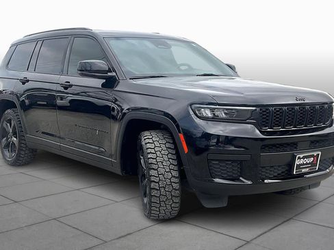 Used 2021 Jeep Grand Cherokee L Altitude image 2