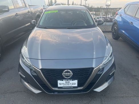 Used 2019 Nissan Altima 2.5 SR image 2