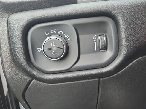 Used 2025 RAM 2500 Big Horn AWD/4WD image 26