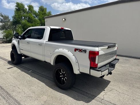 Used 2018 Ford F250 Platinum w/ Platinum Ultimate Package AWD/4WD image 3