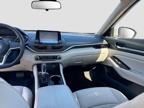 Used 2023 Nissan Altima 2.5 SV FWD image 23
