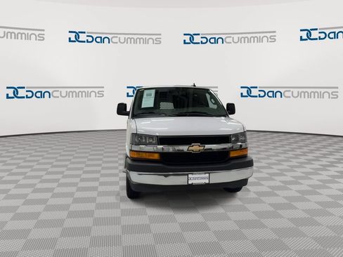 Used 2025 Chevrolet Express 2500 w/ Driver Convenience Package RWD image 3