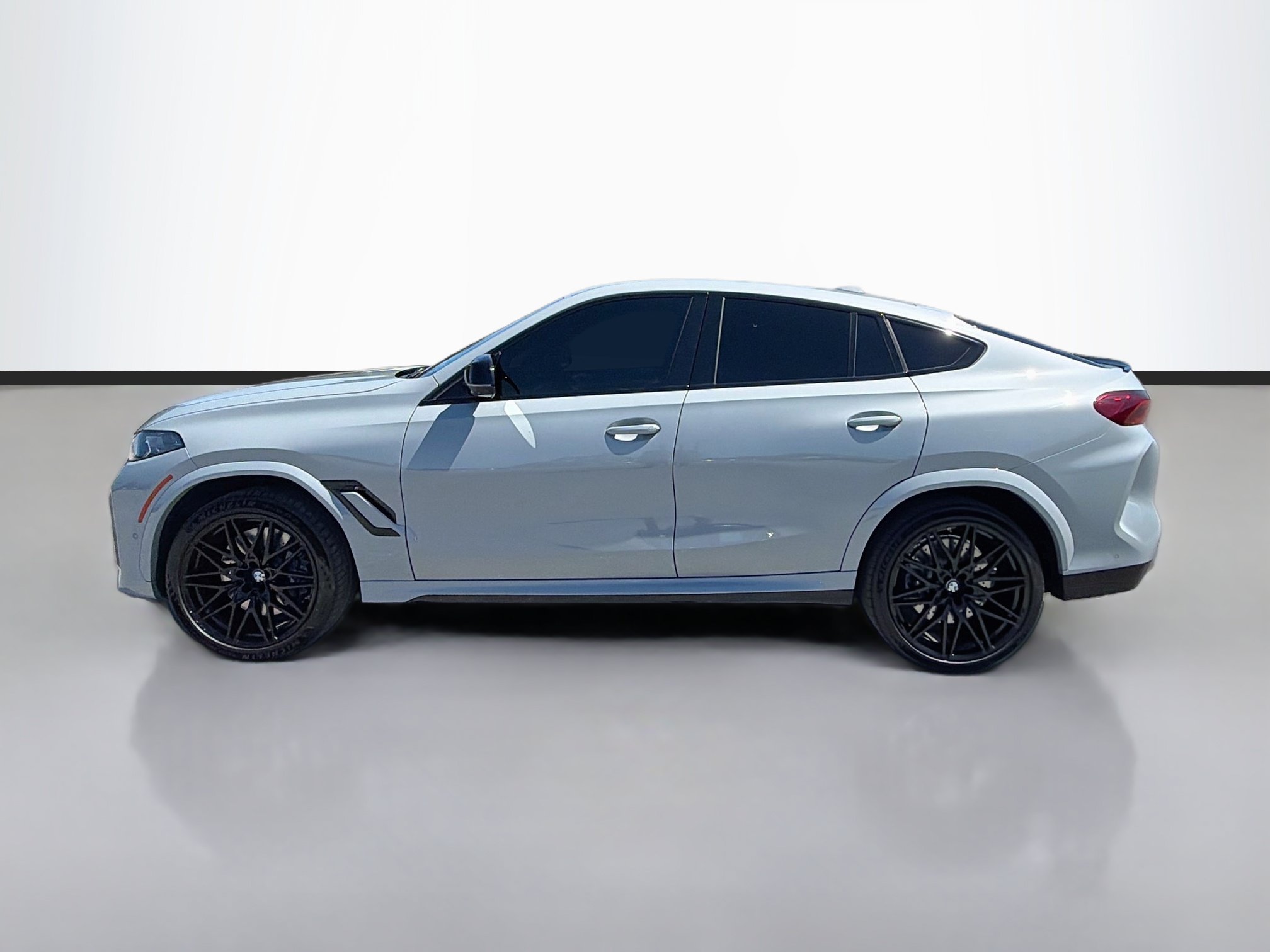 Used 2024 BMW X6 M Competition w/ Executive Package AWD/4WD image 2