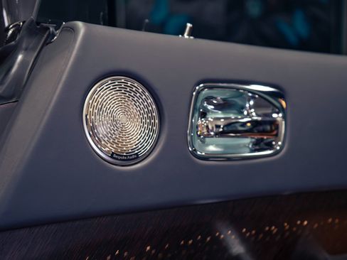 Used 2018 Rolls-Royce Wraith RWD image 27