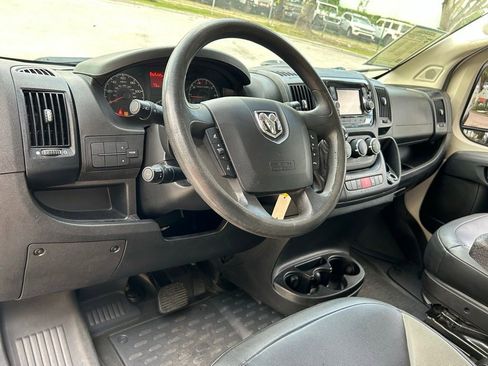 Used 2018 RAM ProMaster 2500 w/ Interior Convenience Group image 37