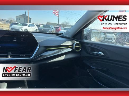 Used 2024 Chevrolet Trax ACTIV w/ Driver Confidence Package image 42