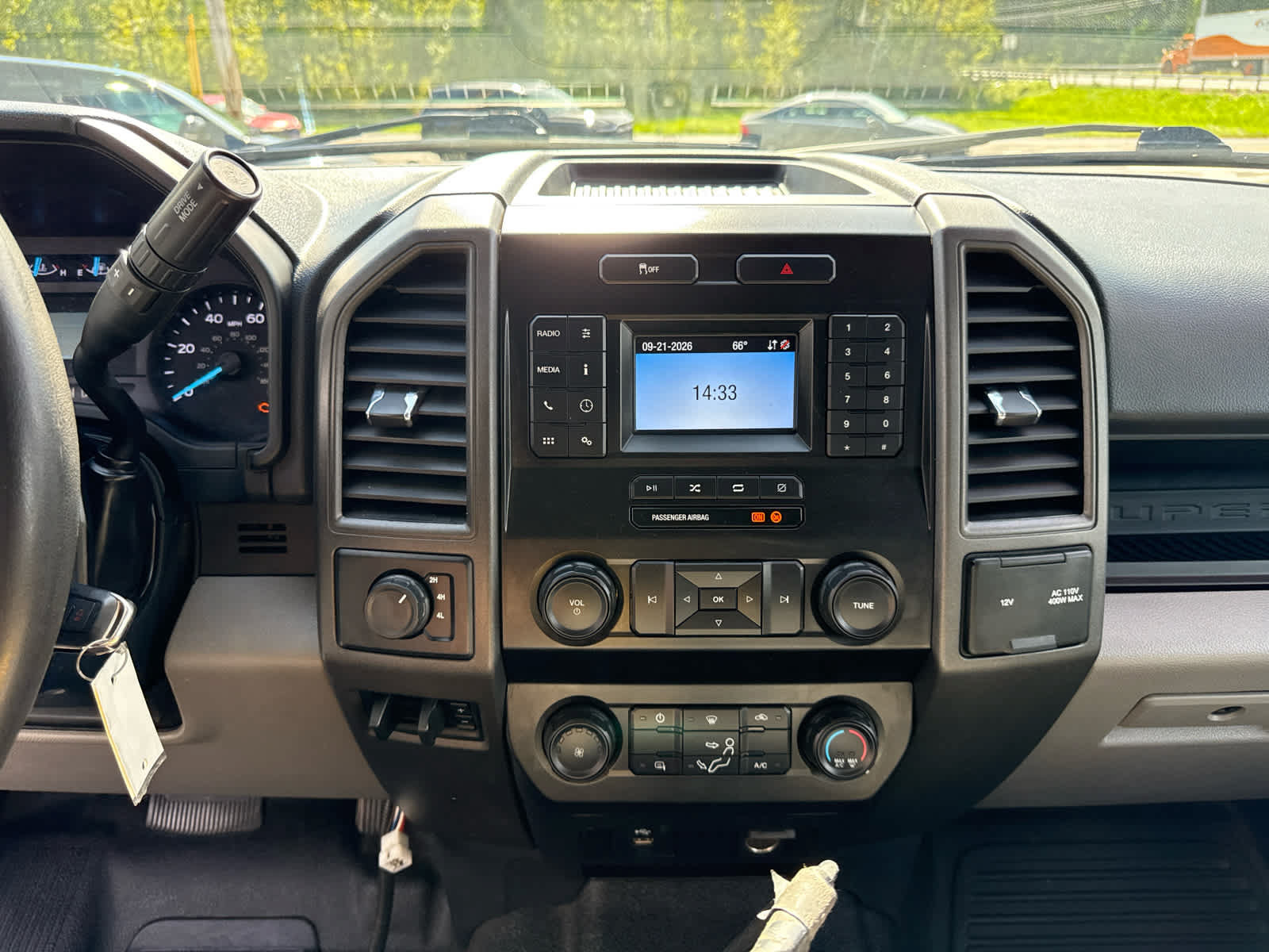 Used 2022 Ford F350 XL w/ Power Equipment Group AWD/4WD image 22