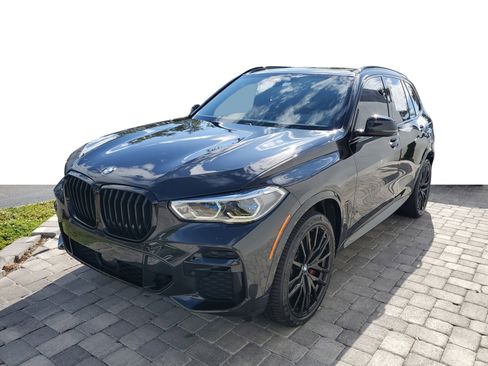 Used 2023 BMW X5 M50i w/ Executive Package image 3