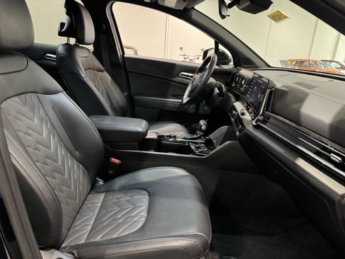 Used 2024 Kia Sportage X-Line w/ X-Line Premium Package image 39