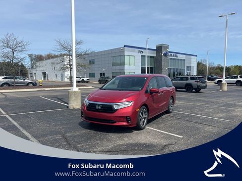 Used 2023 Honda Odyssey Touring image 1