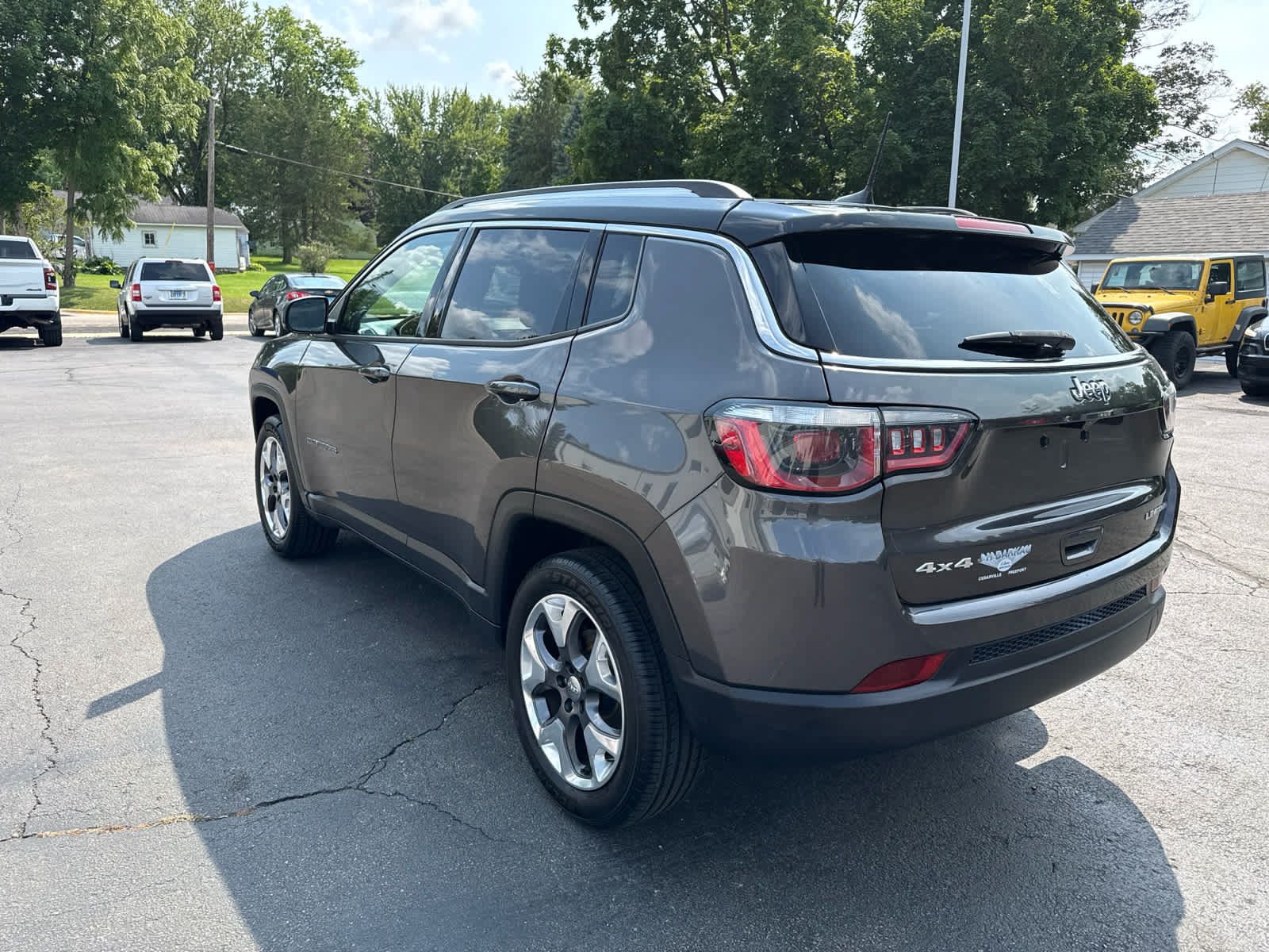 Used 2018 Jeep Compass Limited AWD/4WD image 5