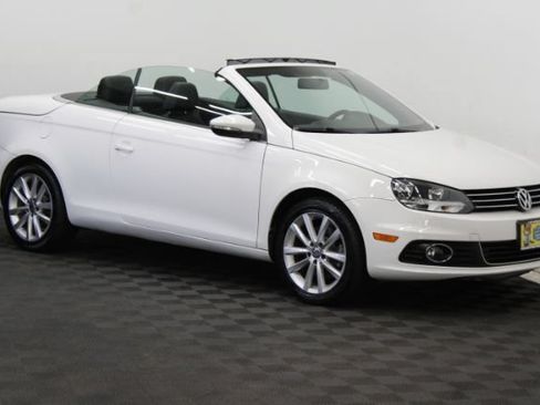 Used 2013 Volkswagen Eos Komfort FWD image 1
