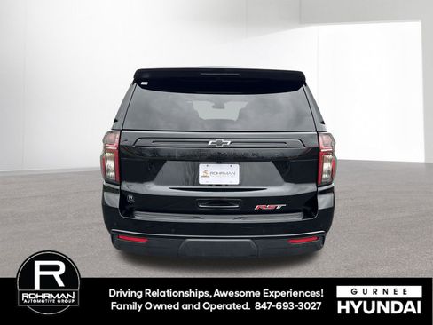 Used 2024 Chevrolet Suburban RST w/ Luxury Package AWD/4WD image 9