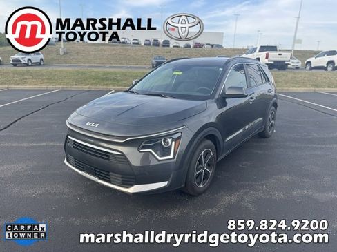 Used 2025 Kia Niro EX image 7