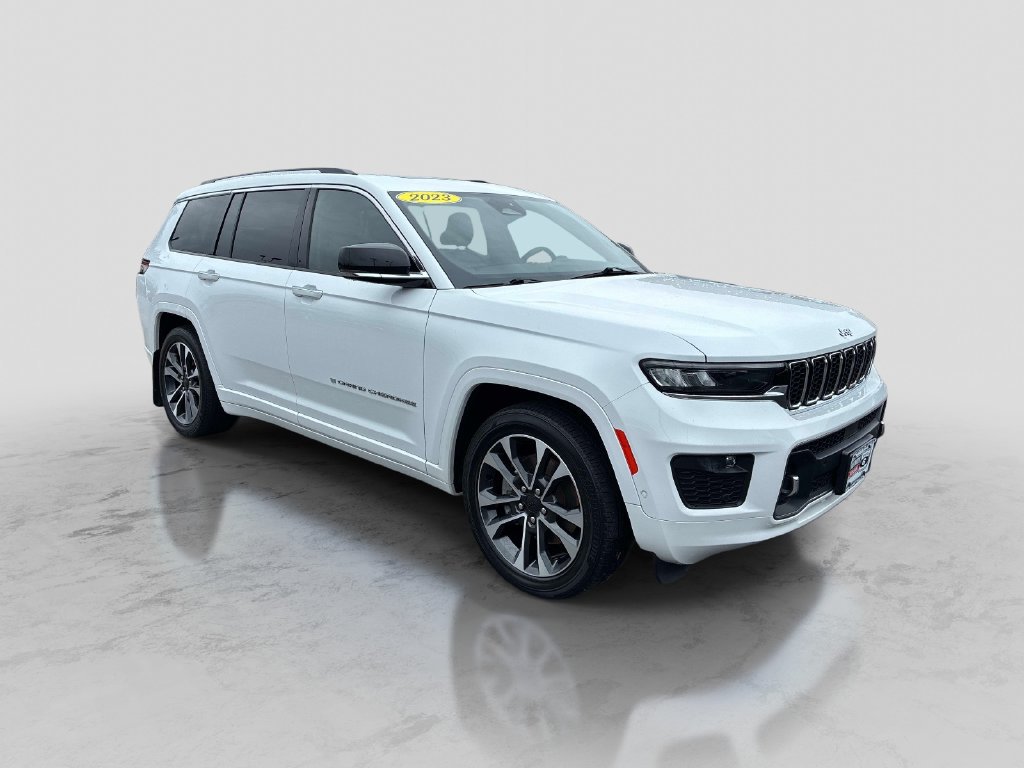 Used 2023 Jeep Grand Cherokee L Overland w/ Luxury Tech Group IV AWD/4WD image 2
