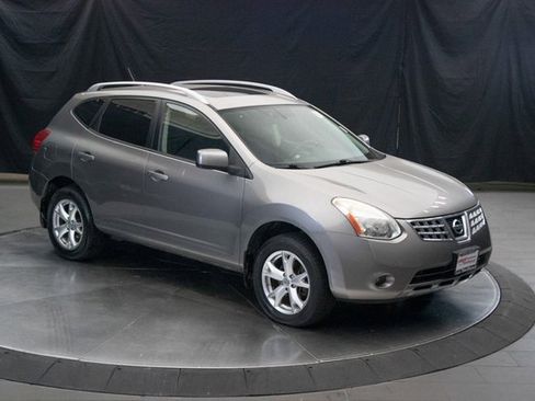 Used 2009 Nissan Rogue SL w/ Premium Pkg image 2